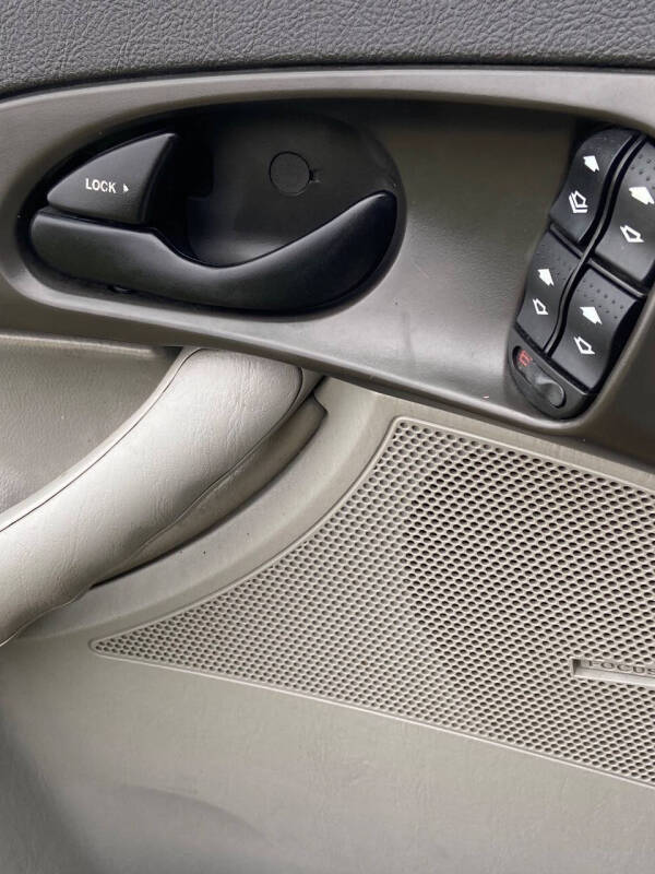 2007 Ford Focus ZX4 SES