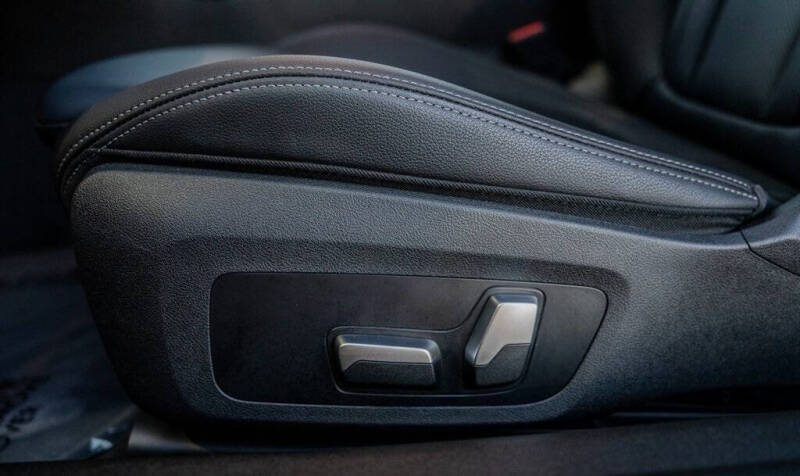 2023 BMW 2 Series 230i