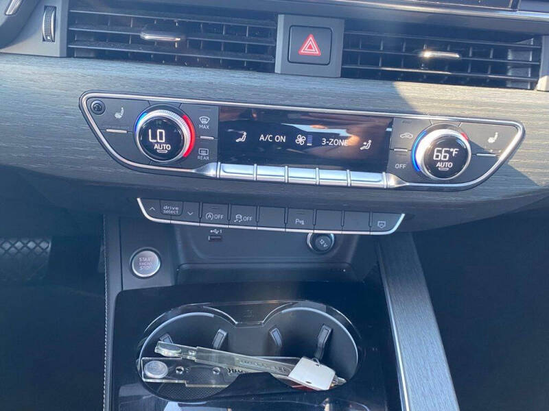 2024 Audi A4 quattro S line Prem Plus 45 TFSI