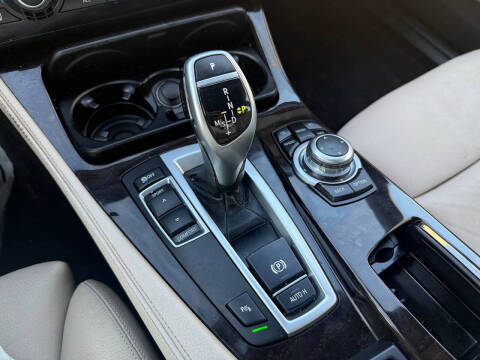 2012 BMW 5 Series 535i