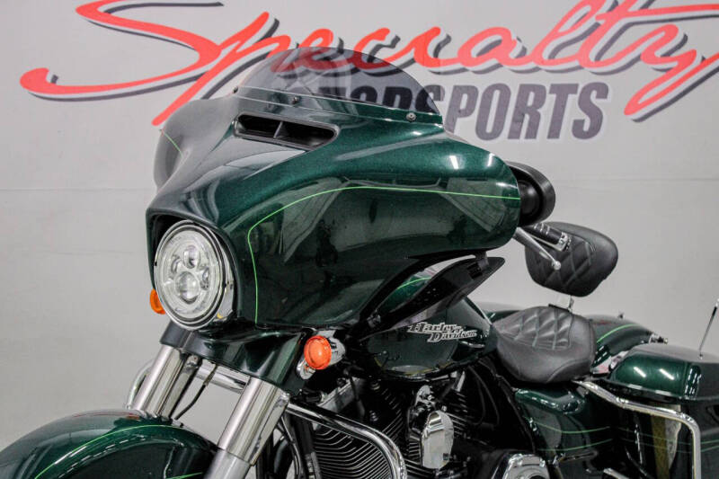 2016 Harley-Davidson Street Glide Special