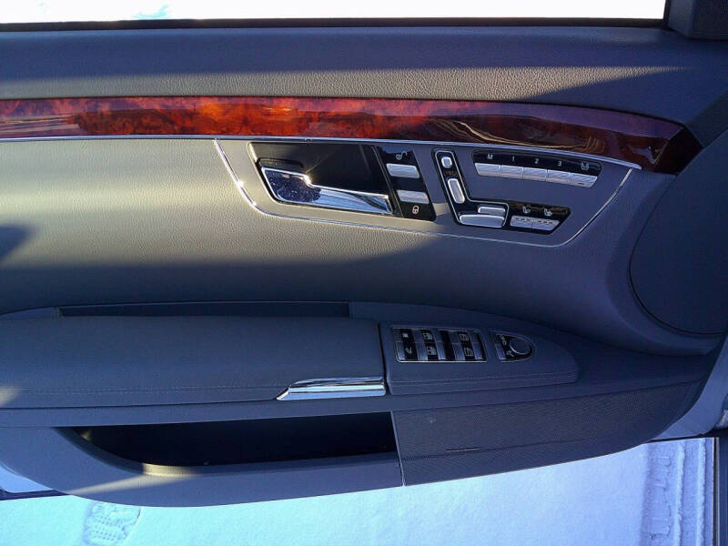 2008 Mercedes-Benz S-Class S 550 4MATIC