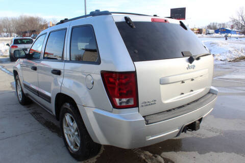 2006 Jeep Grand Cherokee Laredo