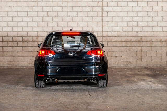 2017 Volkswagen Golf R 4Motion