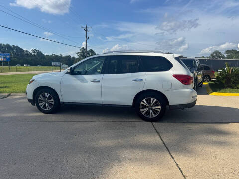 2017 Nissan Pathfinder SL