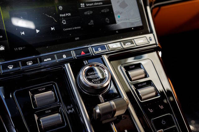 2026 Aston Martin Vantage