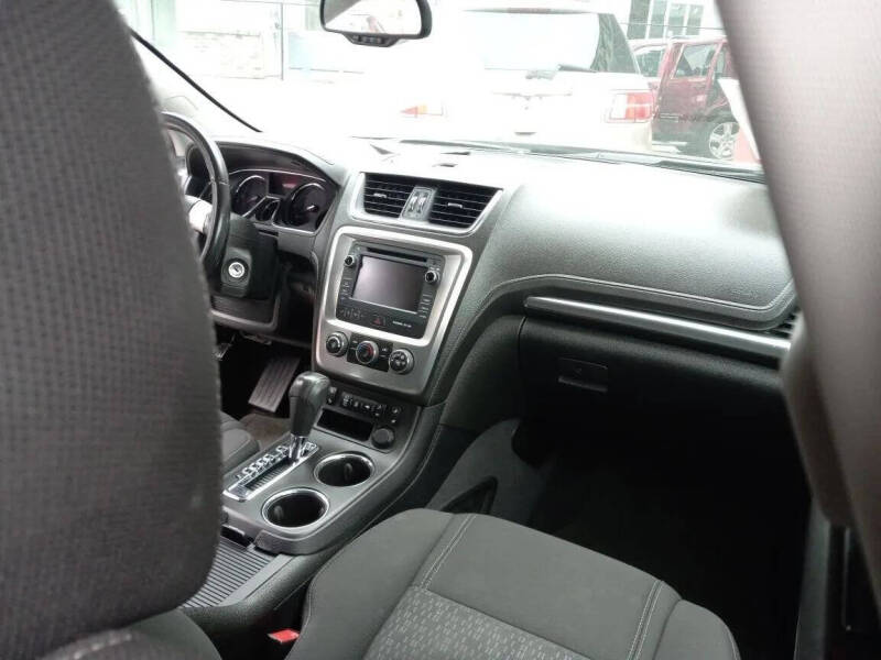 2013 GMC Acadia SLE-2