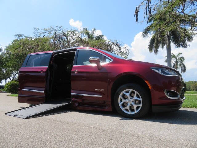 2020 Chrysler Pacifica Limited
