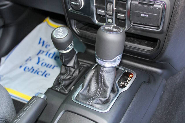 2025 Jeep Wrangler Sport RHD