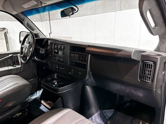 2019 Chevrolet Express 2500