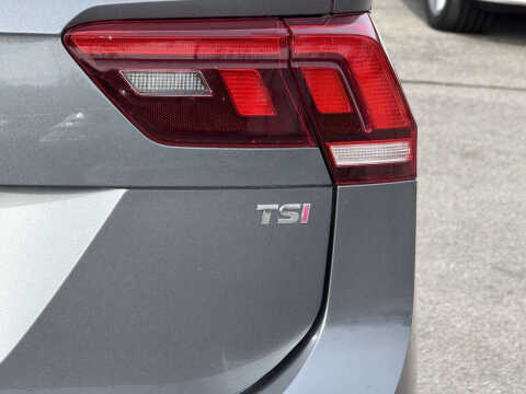 2018 Volkswagen Tiguan 2.0T SEL Premium