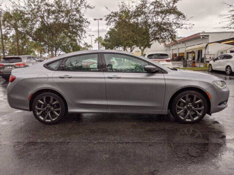 2015 Chrysler 200 S