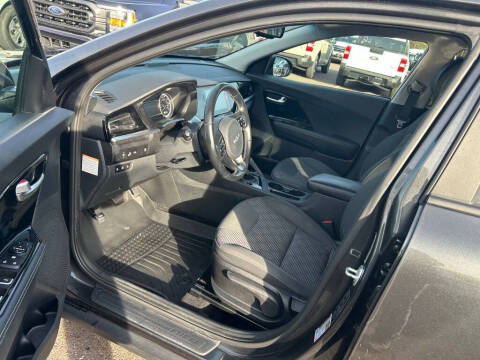 2022 Kia Niro Plug-In Hybrid LXS