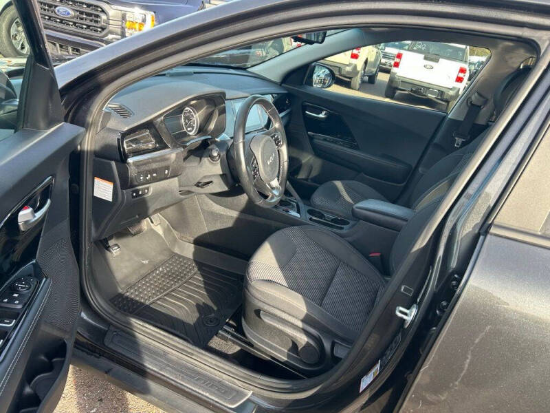 2022 Kia Niro Plug-In Hybrid LXS