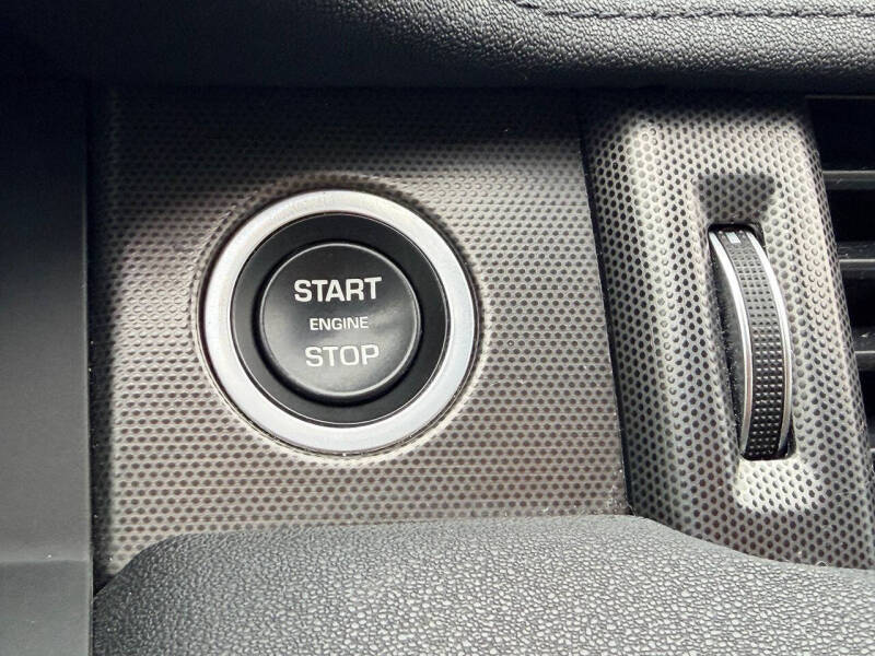 2019 Land Rover Range Rover Evoque SE