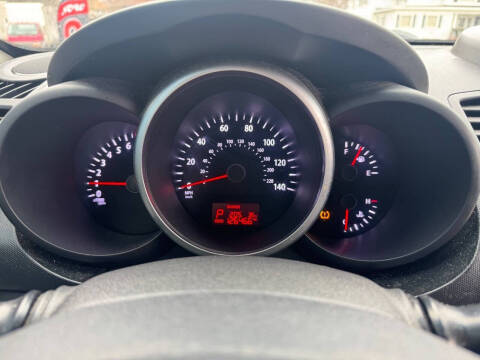 2012 Kia Soul +