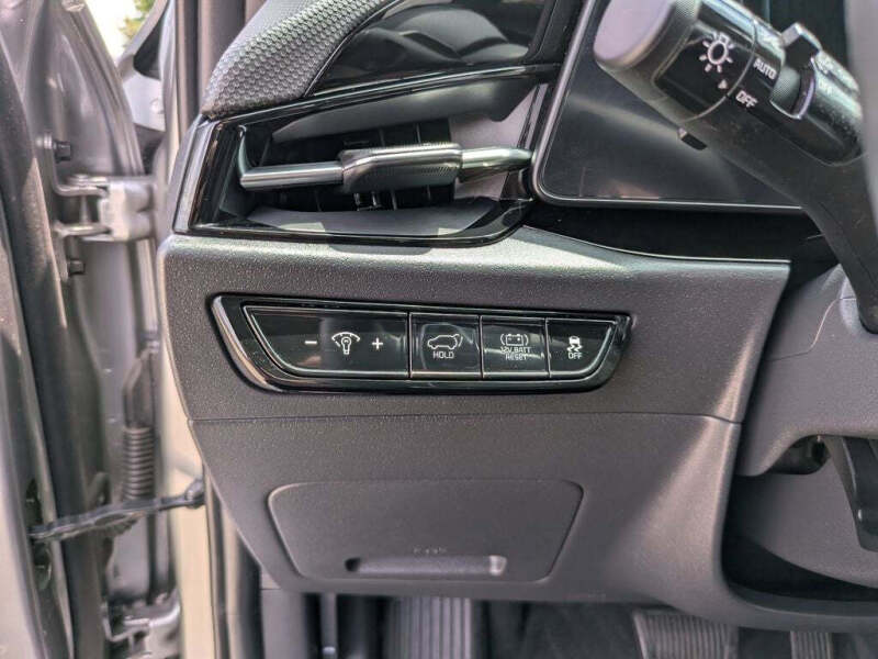 2024 Kia Niro SX
