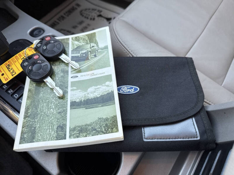 2010 Ford Escape XLT