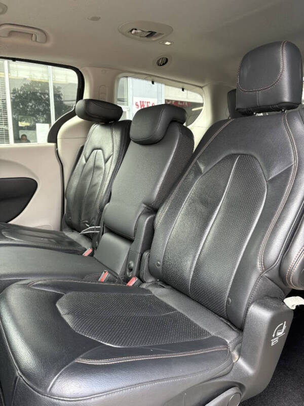 2018 Chrysler Pacifica Touring L Plus