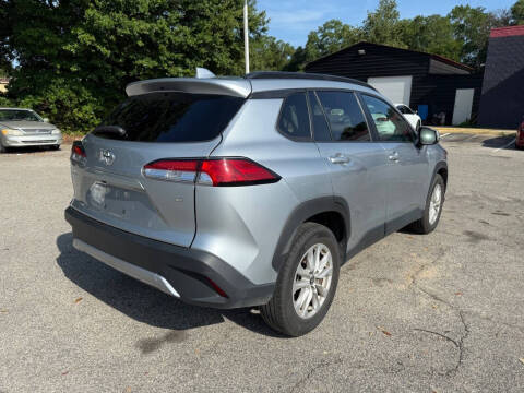 2024 Toyota Corolla Cross LE