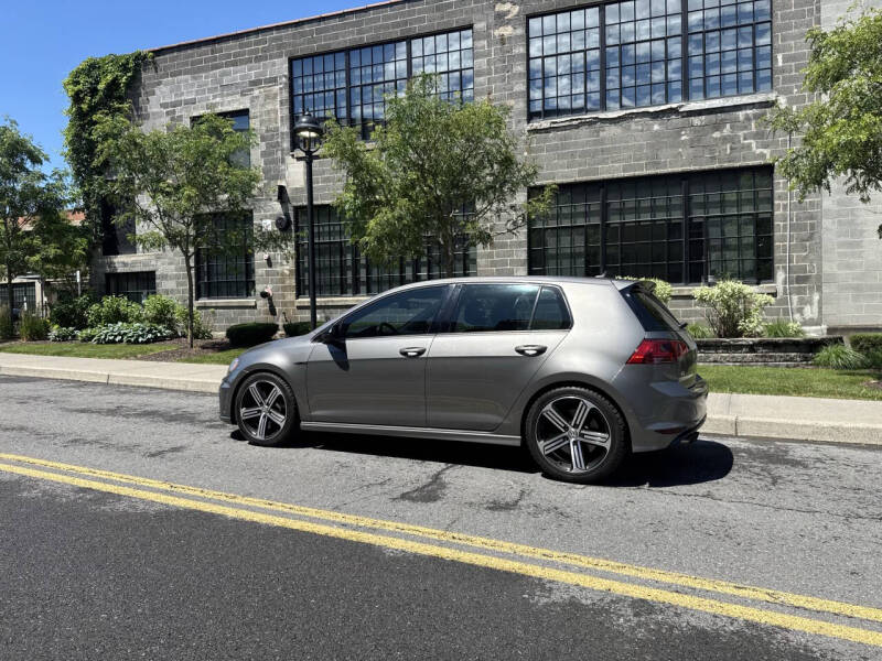 2016 Volkswagen Golf R 4Motion