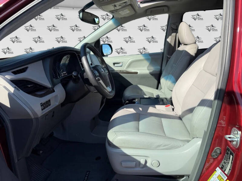 2017 Toyota Sienna