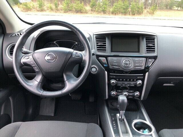 2016 Nissan Pathfinder S