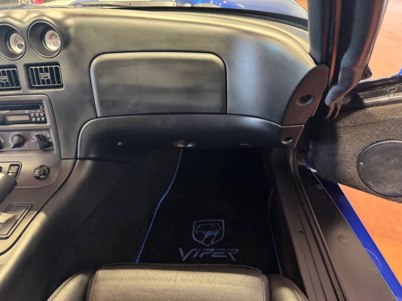 1997 Dodge Viper GTS