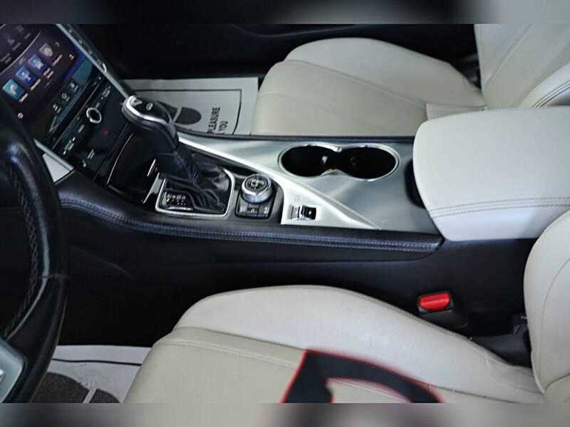 2017 Infiniti Q60 3.0T Sport