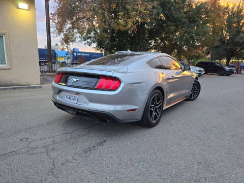 2023 Ford Mustang EcoBoost Premium