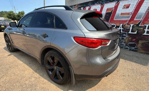 2017 Infiniti QX70