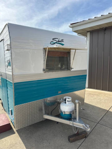 1968 Shasta RV CAMPER