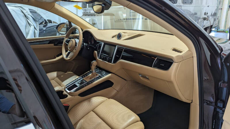 2015 Porsche Macan S