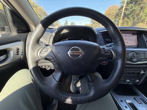 2018 Nissan Pathfinder SL