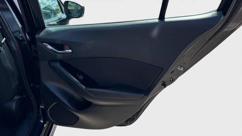 2018 Mazda MAZDA3 Sport