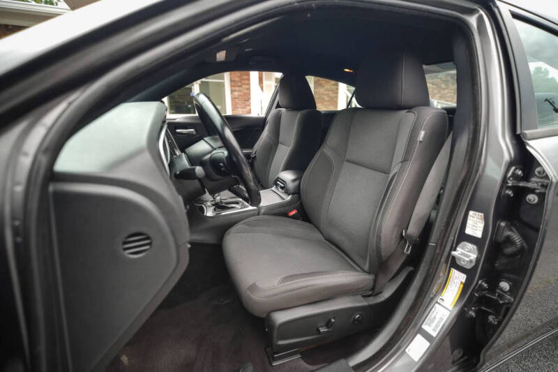 2017 Dodge Charger SXT