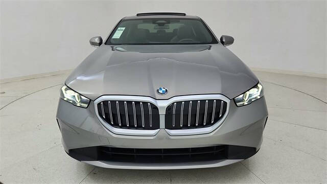 2025 BMW 5 Series 530i xDrive