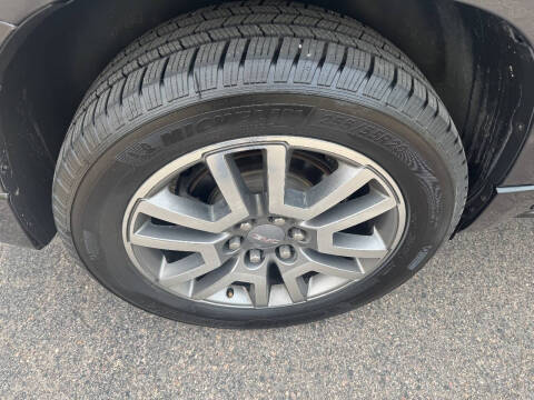 2013 GMC Acadia Denali