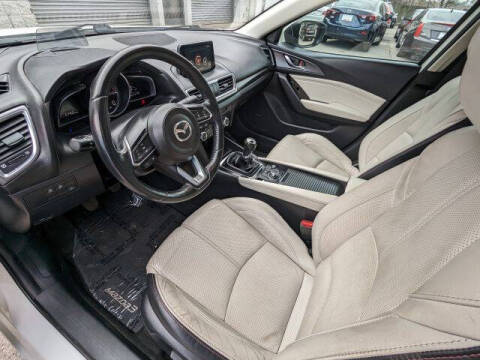 2018 Mazda MAZDA3 Grand Touring