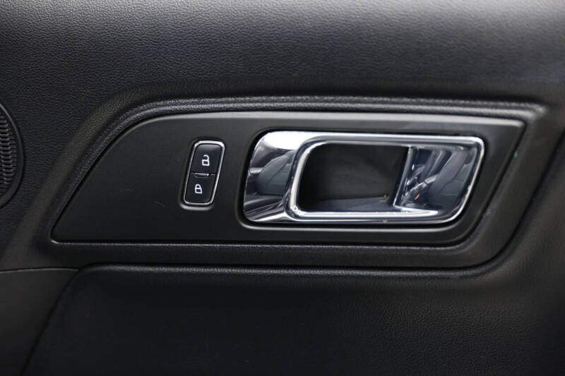 2016 Ford Mustang EcoBoost Premium