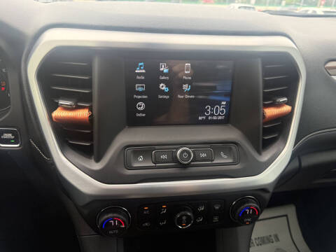 2017 GMC Acadia SLE-1