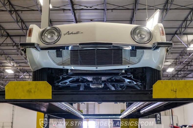 1963 Studebaker Avanti
