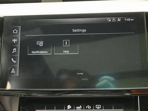 2019 Audi e-tron quattro Premium Plus