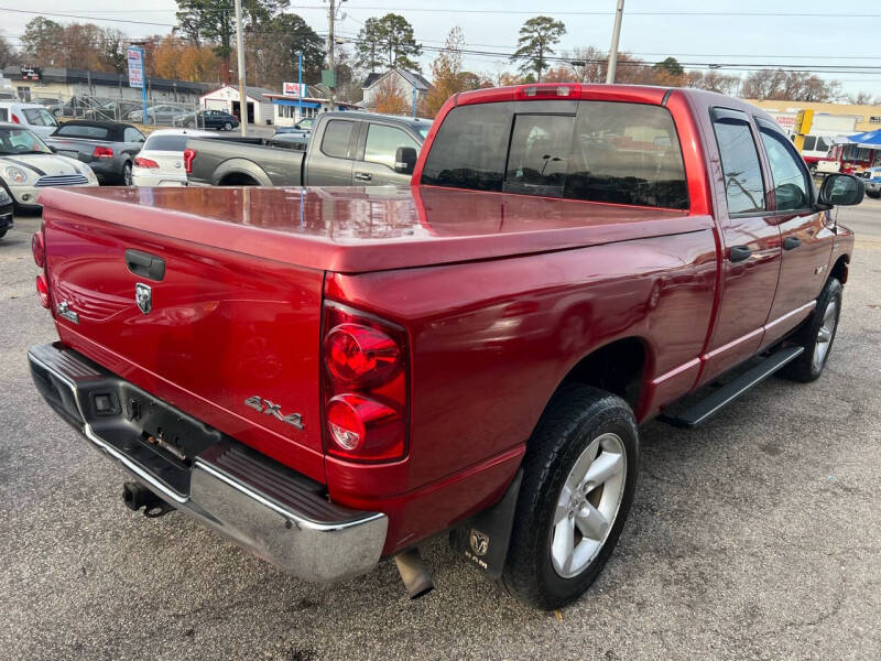 2008 Dodge Ram 1500 Pickup SLT photo 6