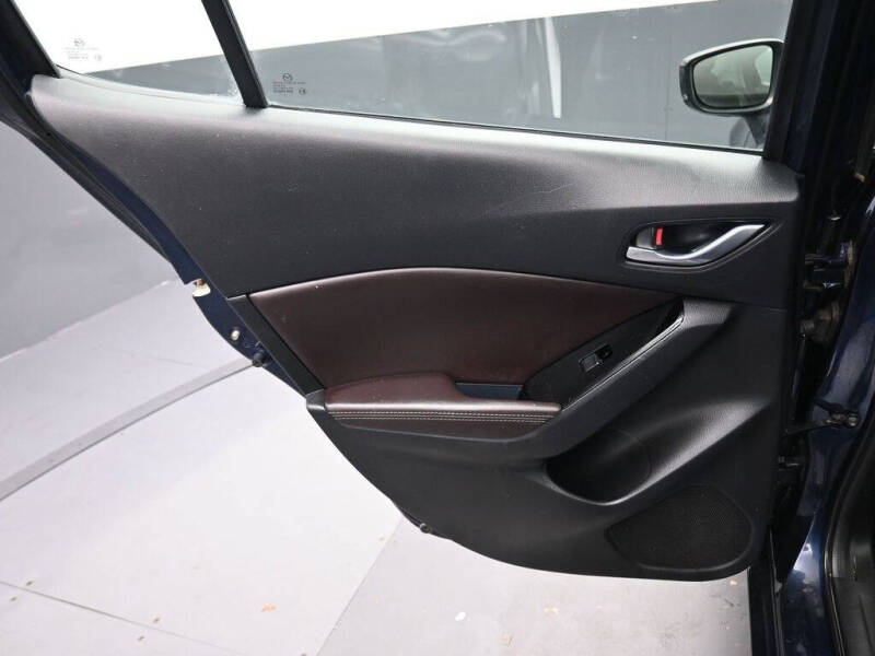 2017 Mazda MAZDA3 Touring