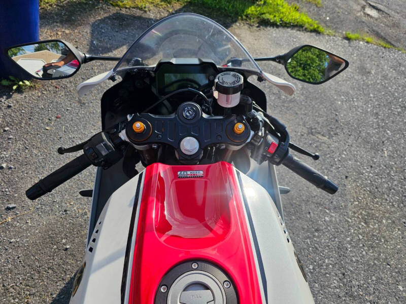 2022 Yamaha R7 60th Anniversary Ed