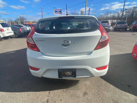 2012 Hyundai Accent GS