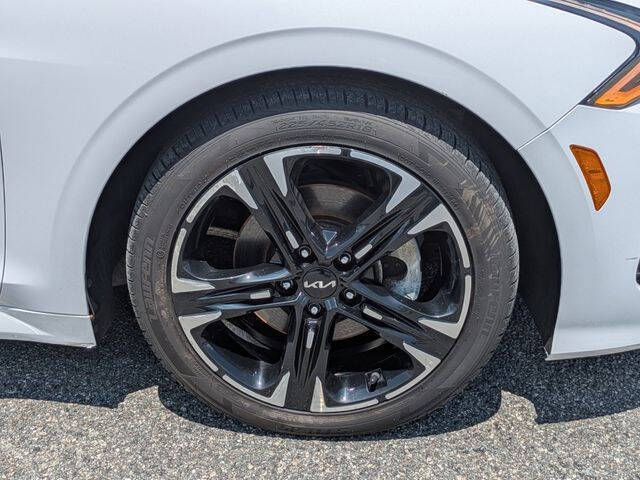 2022 Kia K5