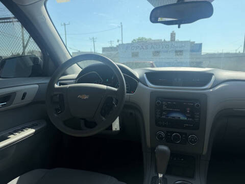 2017 Chevrolet Traverse LS