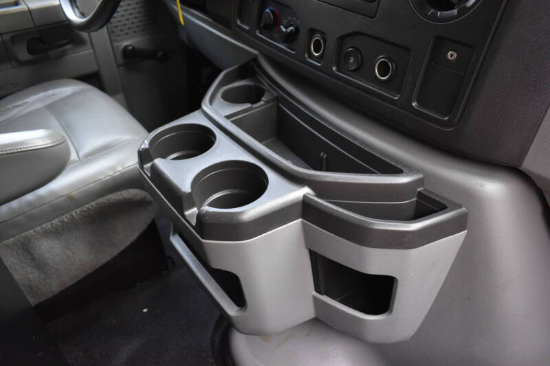 2014 Ford E-Series E-350 SD